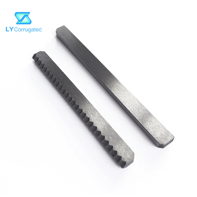 l'acier épais de machine de conditionnement de couteau de coupe de sac de zigzag de 3mm a vu la lame dentelée