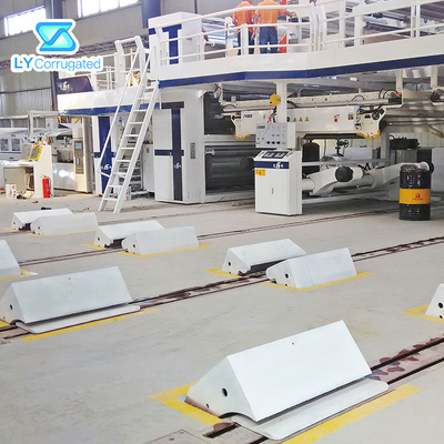 Machine de carton ondulé de TUV, 1000 kilogrammes déchargeant le convoyeur de rouleau