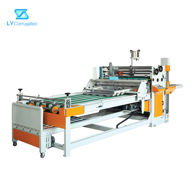 Main alimentant le pliage de cartons de 7 couches et collant la machine piquante de machine